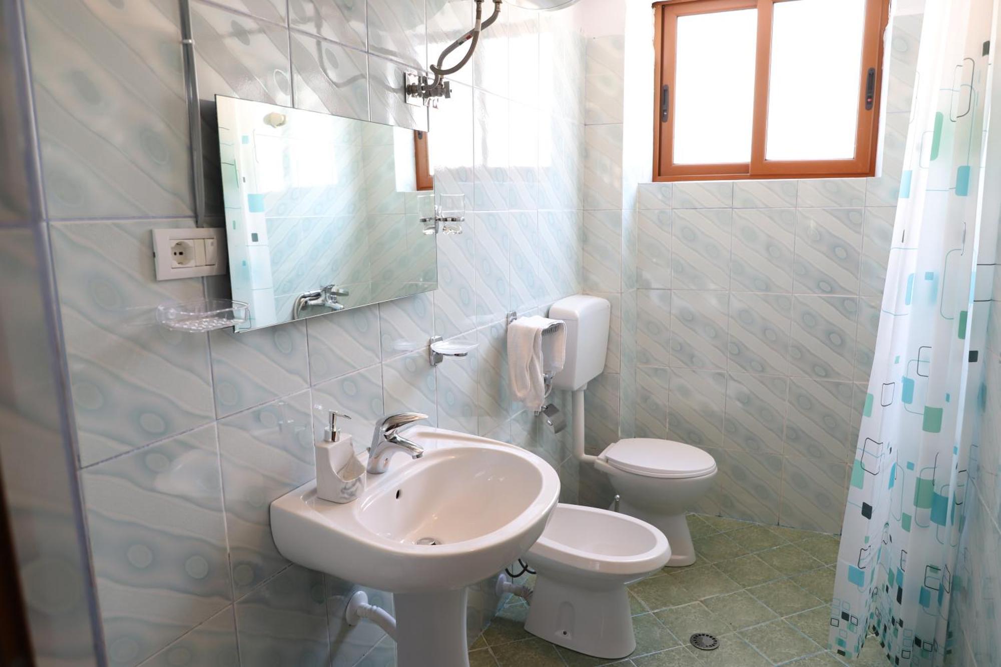 Tb One Bedroom Apartment 培拉特 外观 照片